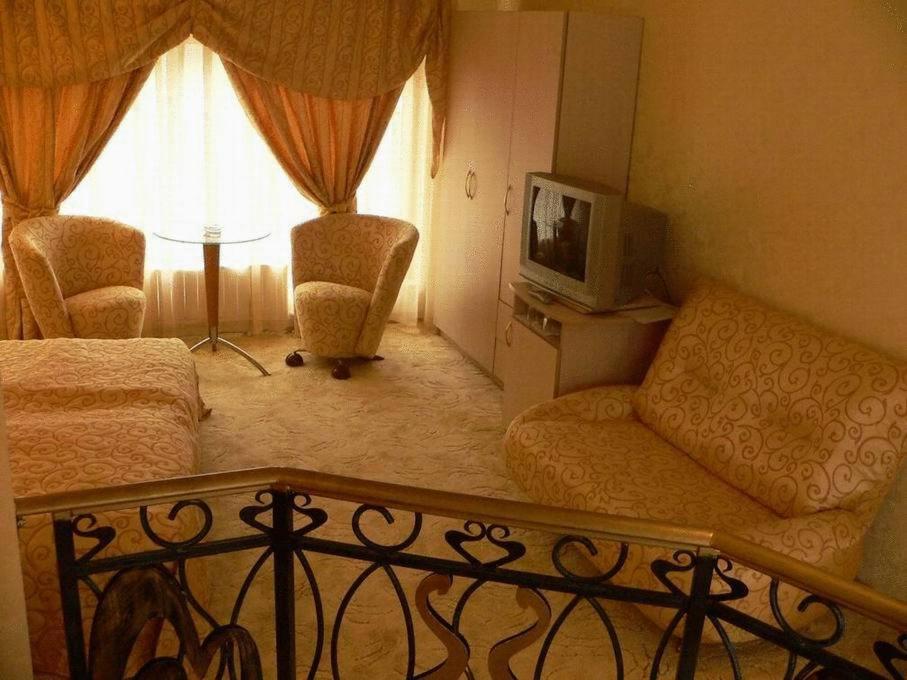 Hotel Dali Пловдив Экстерьер фото