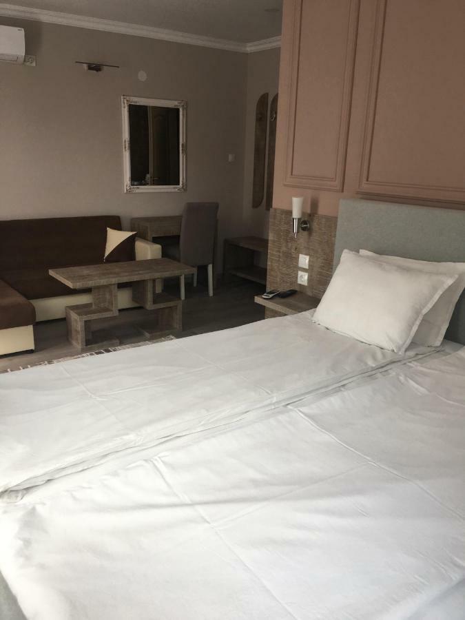 Hotel Dali Пловдив Экстерьер фото