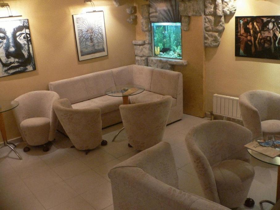 Hotel Dali Пловдив Экстерьер фото