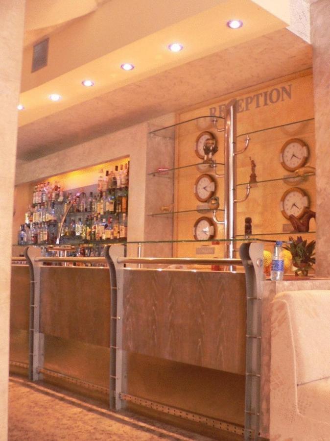 Hotel Dali Пловдив Экстерьер фото
